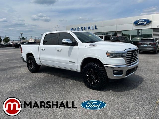 Used 2025 RAM 1500 Laramie AWD/4WD image 1