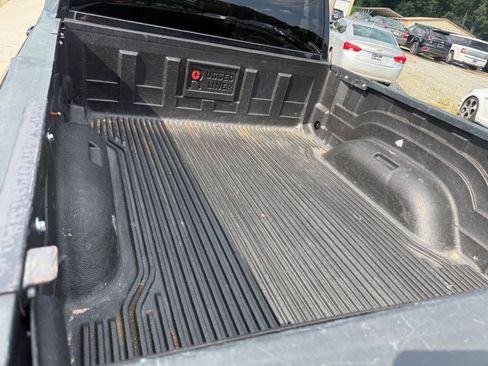 Used 2017 RAM 1500 Laramie AWD/4WD image 7