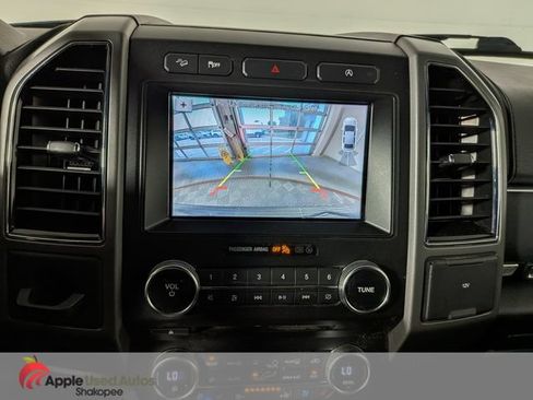 Used 2018 Ford Expedition Max XLT w/ Equipment Group 202A AWD/4WD image 21