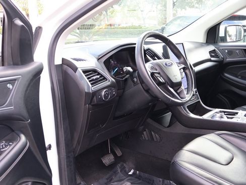 Used 2022 Ford Edge Titanium image 30