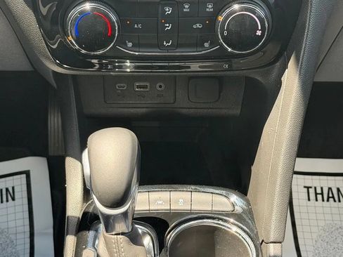 Used 2022 Buick Encore GX Preferred w/ Cold Weather Comfort Package FWD image 24