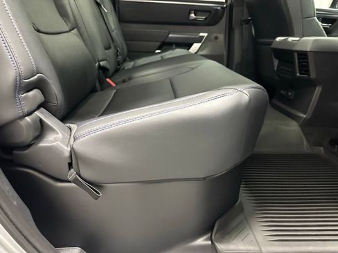 Used 2025 Toyota Tundra Platinum AWD/4WD image 57
