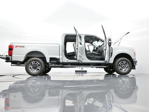 New 2025 Ford F250 XLT w/ 360-Degree Camera Package image 41