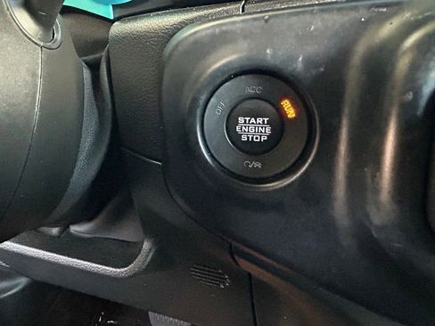 Certified 2021 Jeep Wrangler Unlimited Sahara image 36