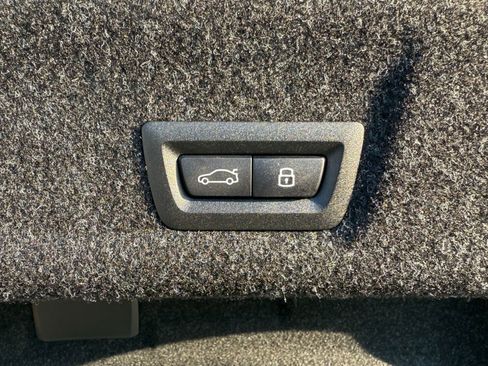 New 2026 BMW 330i Sedan image 16