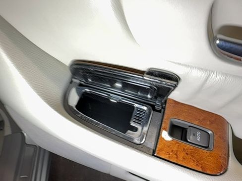 Used 2002 Lexus LS 430 image 93