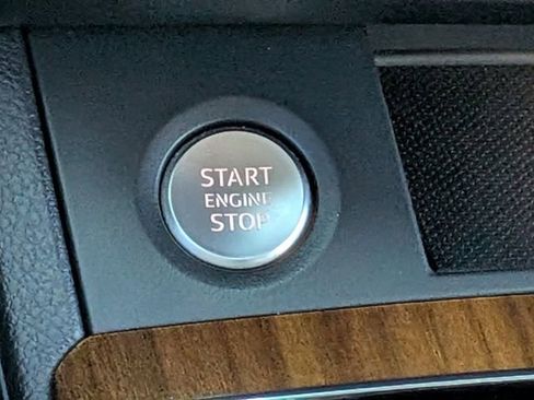 Used 2024 Audi Q5 2.0T Premium image 37