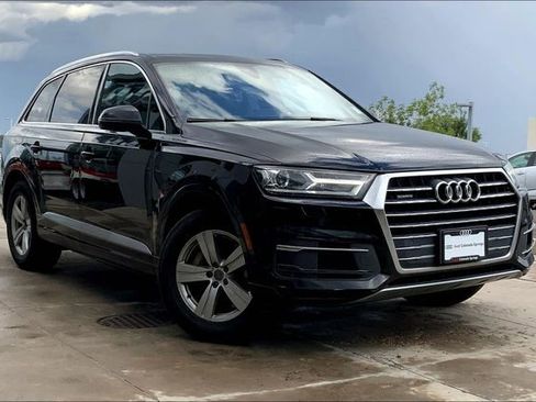 Used 2017 Audi Q7 3.0T Premium image 2
