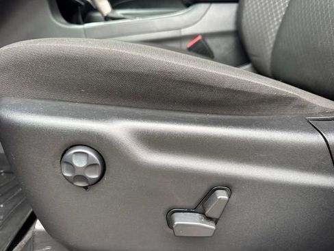 Used 2021 Jeep Grand Cherokee Laredo w/ Security & Convenience Group image 12