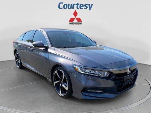 Used 2019 Honda Accord Sport image 7