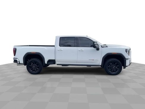 New 2026 GMC Sierra 2500 AT4 w/ AT4 Premium Plus Package AWD/4WD image 9