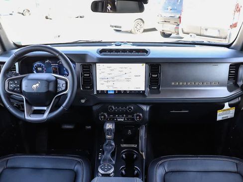 New 2026 Ford Bronco Badlands image 12