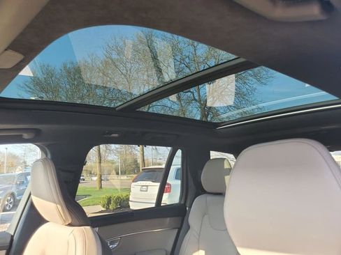 New 2026 Volvo XC90 T8 Ultra w/ Lounge Package AWD/4WD image 14