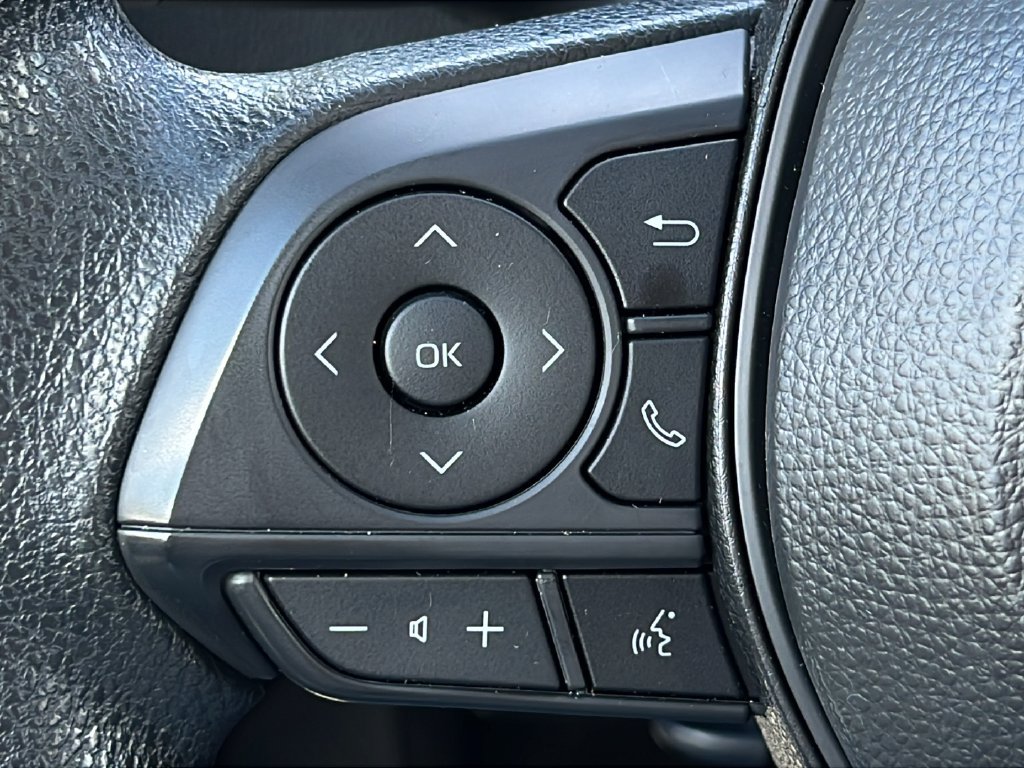 Used 2026 Toyota Corolla LE FWD image 18
