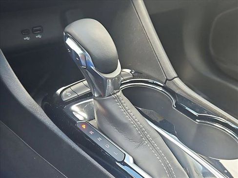 Used 2025 Buick Encore GX Preferred w/ Comfort Package FWD image 8