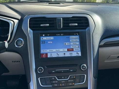 Used 2017 Ford Fusion Energi SE FWD image 10