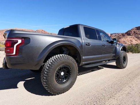 Used 2017 Ford F150 Raptor w/ Equipment Group 802A Luxury image 15