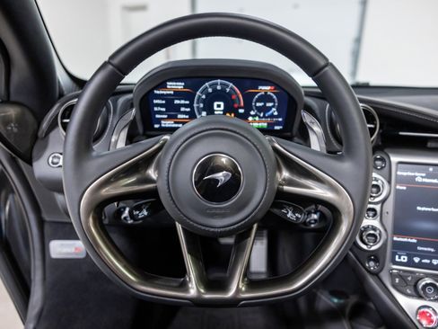 Used 2022 McLaren 720S Spider image 43