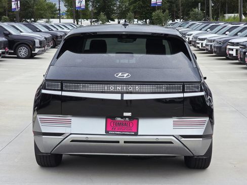 Certified 2024 Hyundai Ioniq 5 Limited RWD image 7