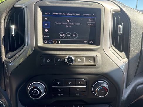 Used 2023 Chevrolet Silverado 1500 Custom image 40