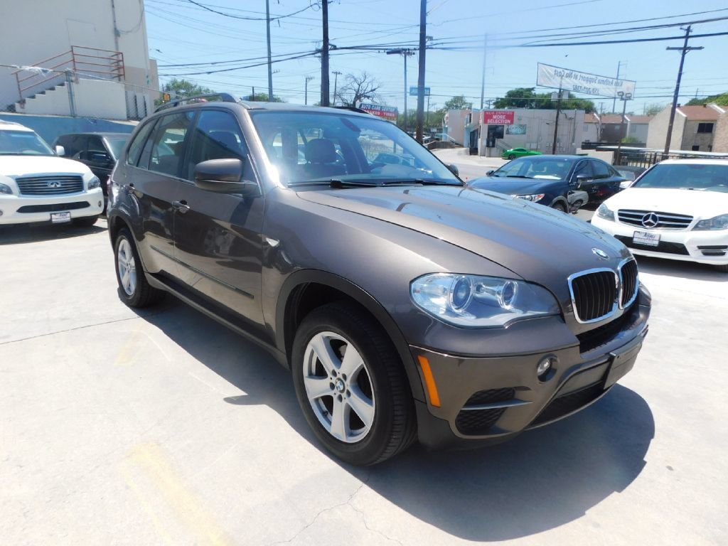 Used 2013 BMW X5 xDrive35i AWD/4WD image 1