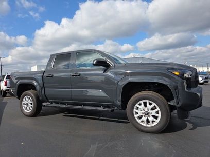 Used 2025 Toyota Tacoma SR