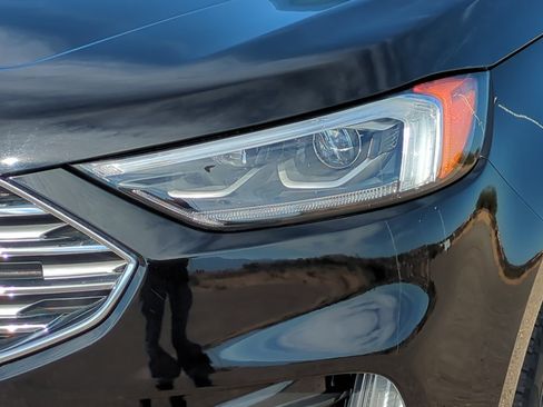 Used 2022 Ford Edge Titanium w/ Equipment Group 301A image 10