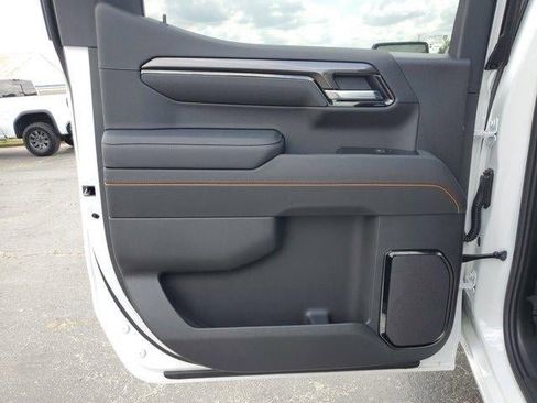 New 2026 GMC Sierra 1500 AT4 w/ Technology Package AWD/4WD image 12