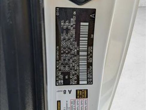 Used 2014 Toyota FJ Cruiser 4WD image 22