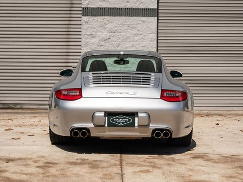 Used 2009 Porsche 911 Carrera S RWD image 6