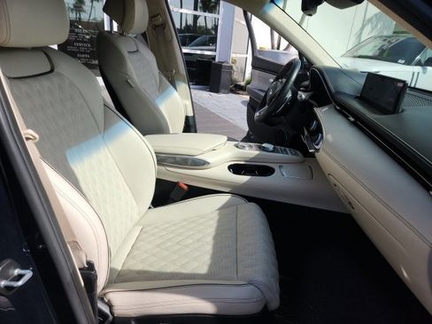 Used 2022 Genesis GV70 3.5T Sport w/ Sport Advanced Package image 22