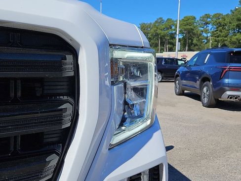 Used 2021 GMC Sierra 1500 Elevation w/ Driver Alert Package I image 10