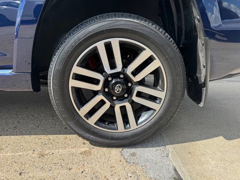 Used 2017 Toyota 4Runner Limited image 9