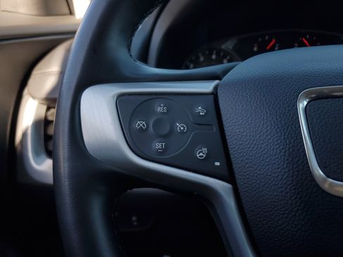 Used 2024 GMC Terrain SLT AWD/4WD image 23