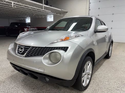 Used 2011 Nissan Juke SL AWD/4WD image 4