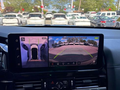 New 2026 Nissan Pathfinder SL AWD/4WD image 12