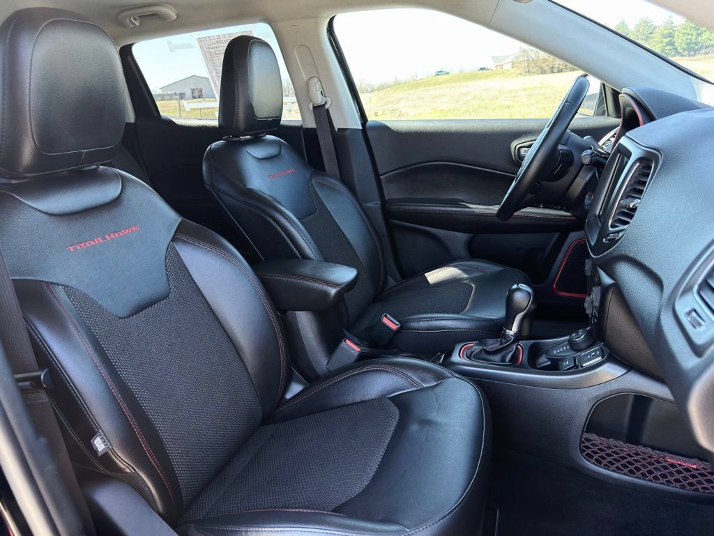 Used 2019 Jeep Compass Trailhawk AWD/4WD image 21