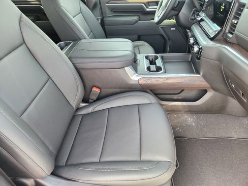 New 2026 GMC Sierra 3500 SLT w/ Texas SLT Premium Package image 10