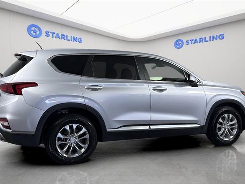 Used 2019 Hyundai Santa Fe SE image 10