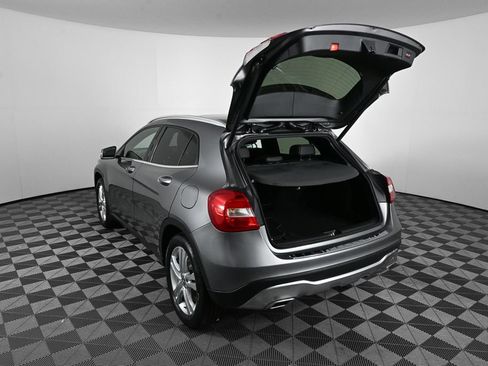 Certified 2019 Mercedes-Benz GLA 250 4MATIC image 32