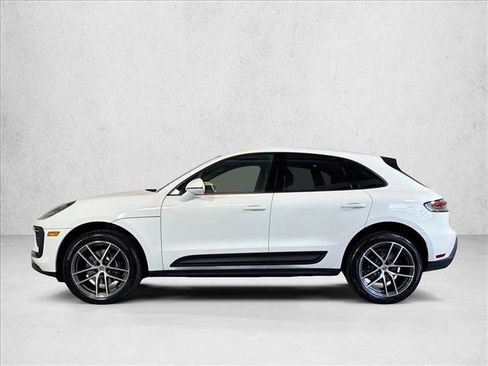 Used 2026 Porsche Macan AWD/4WD image 2