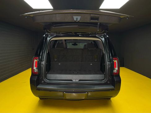 Used 2016 GMC Yukon SLE w/ HD Trailering Package image 15