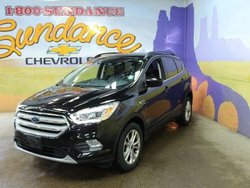 Used 2018 Ford Escape SEL w/ Canadian Touring Package image 2