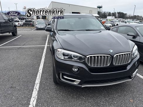Used 2018 BMW X5 sDrive35i image 4