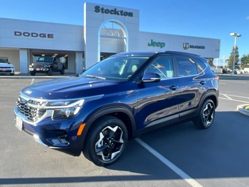 Used 2024 Kia Seltos EX AWD/4WD image 5