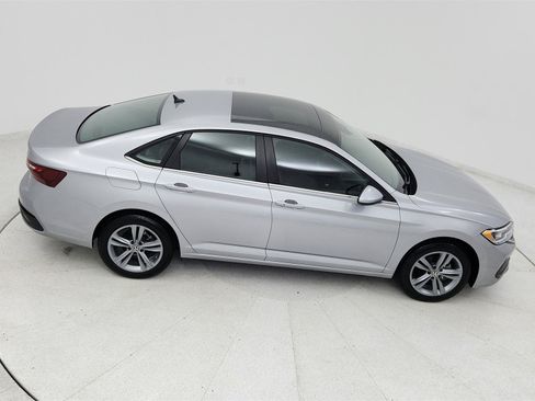 Used 2024 Volkswagen Jetta SE FWD image 18