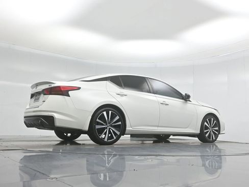 Used 2022 Nissan Altima 2.0 SR image 48