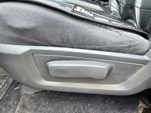 Used 2012 RAM 1500 Express w/ ST Popular Equipment Group AWD/4WD image 17