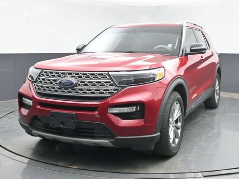 Used 2021 Ford Explorer Limited w/ Equipment Group 301A AWD/4WD image 10