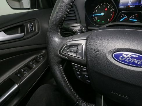 Used 2017 Ford Escape SE w/ Equipment Group 201A image 26